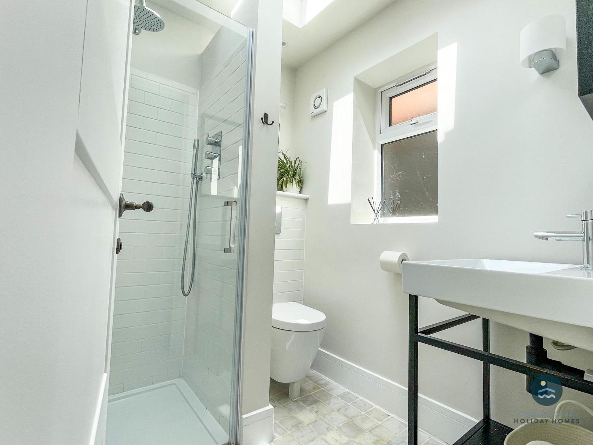 Seafeathers - Luxury Holiday Home With Sea Views Overcombe ภายนอก รูปภาพ